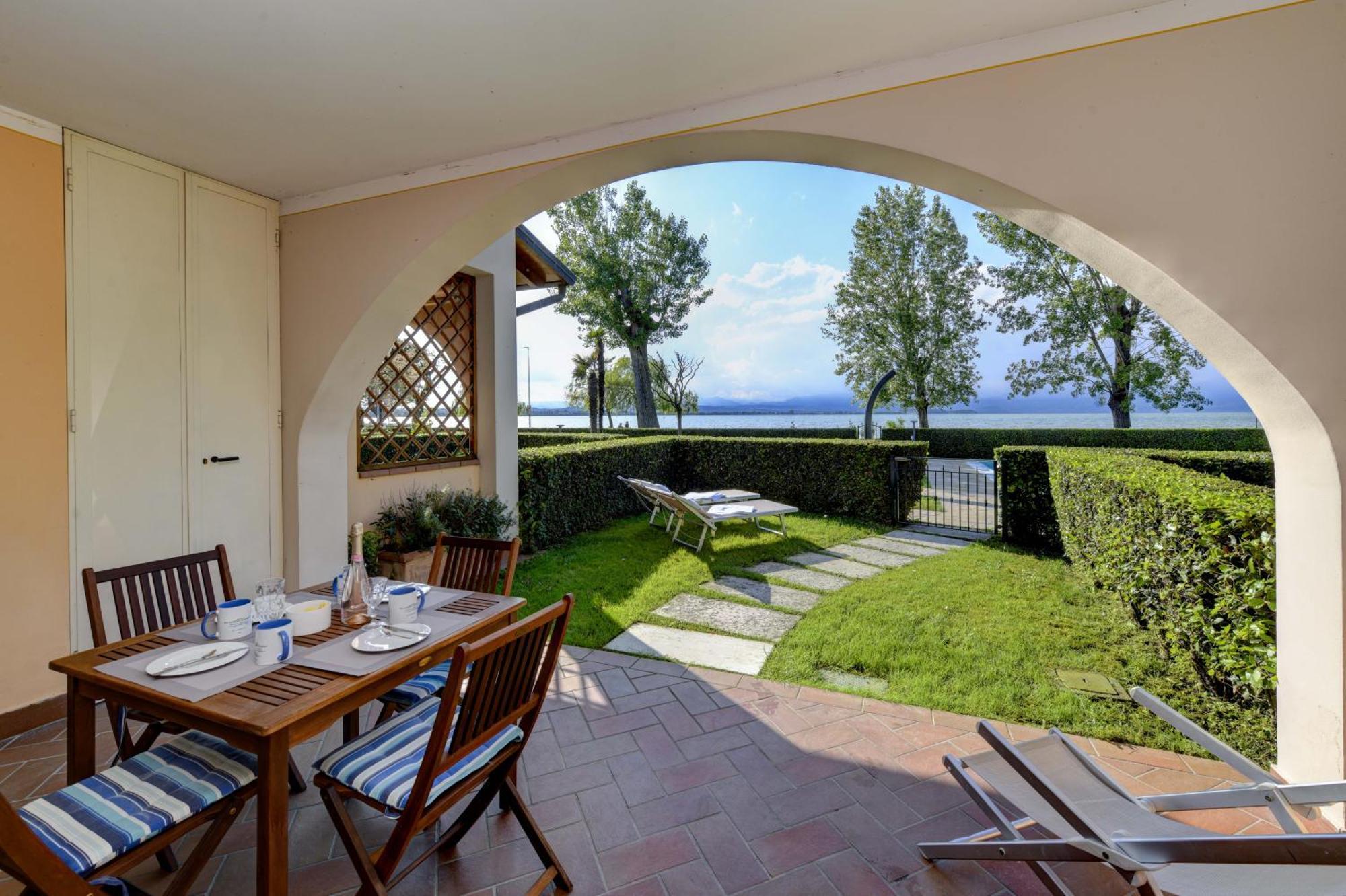 My Sirmione Beach Apartment Superior Exterior foto